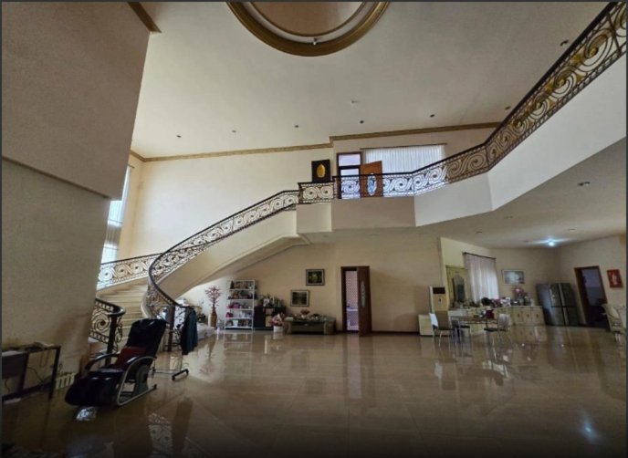 Dijual Rumah Mewah Premium di Dharmahusada indah Surabaya 2 Lantai