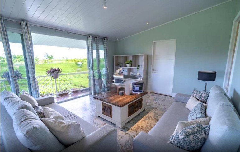 Rumah Premium Bali di Jalan Pantai Brawa