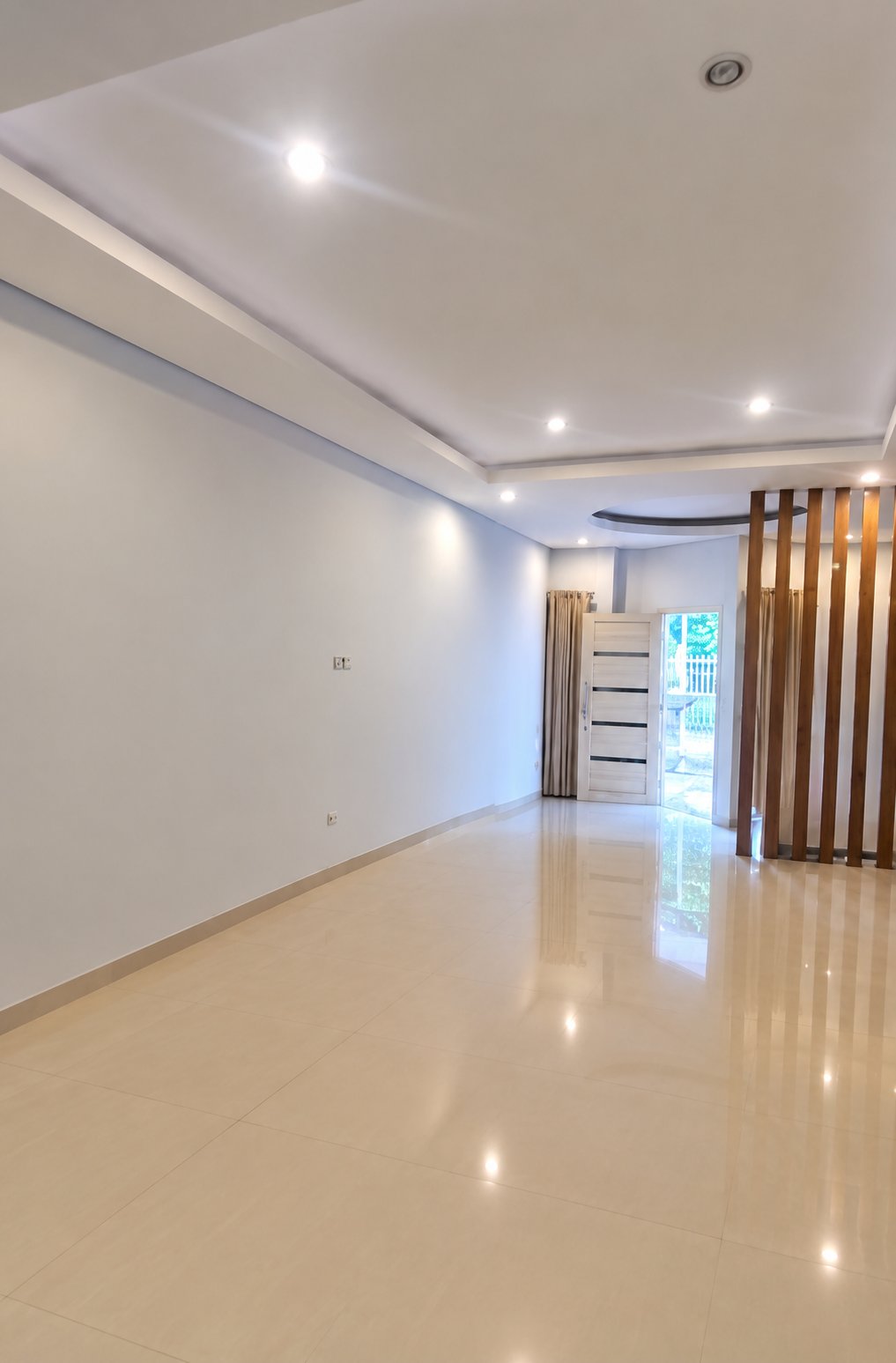 Dijual Cepat: Rumah New Minimalis 2 lantai di Pusat Kota Surabaya ( area Jl. Dr. Sutomo)