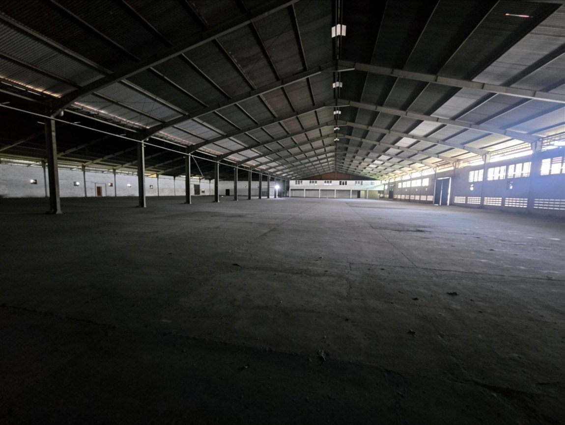 Disewakan : Gudang Jumbo ex Pabrik di SIER ( Rungkut Industri ), Surabaya